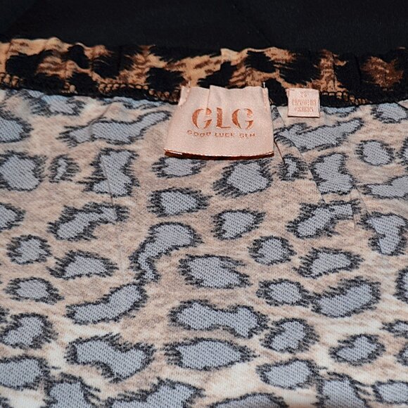 GLG Chic Comfy Mini skirt Bold Animal Print Fashion Trend Party Wear- SZ Small - Picture 4 of 9